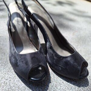 Lulu Townsend Brocade Pump Heel